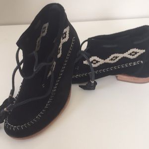 Soludos moccasins black suede ankle boots
